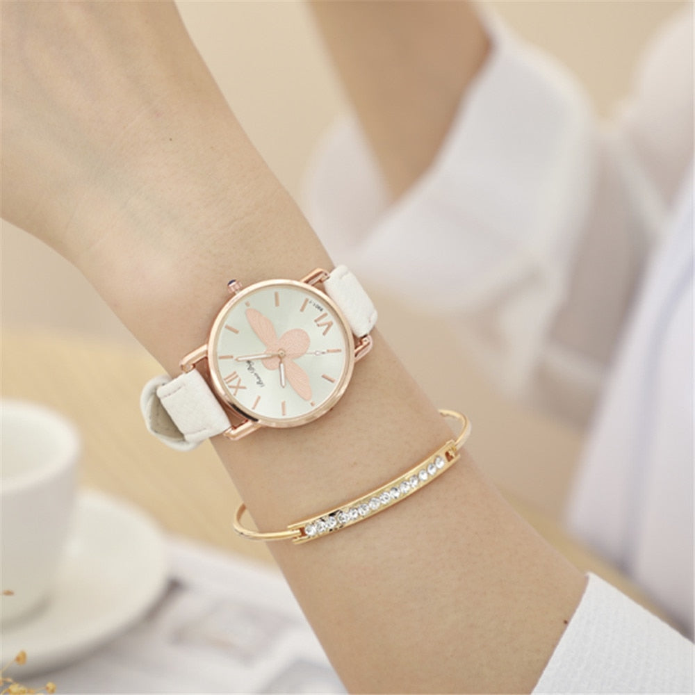 Simple Little Bee Design Women Watches with High Quality Leather Strap